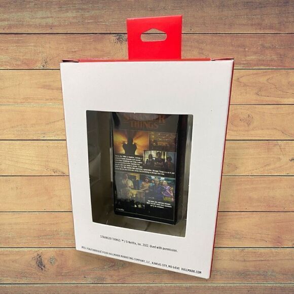2022 Hallmark STRANGER THINGS VHS Retro Christmas Ornament Netflix Brand New - Picture 5 of 7